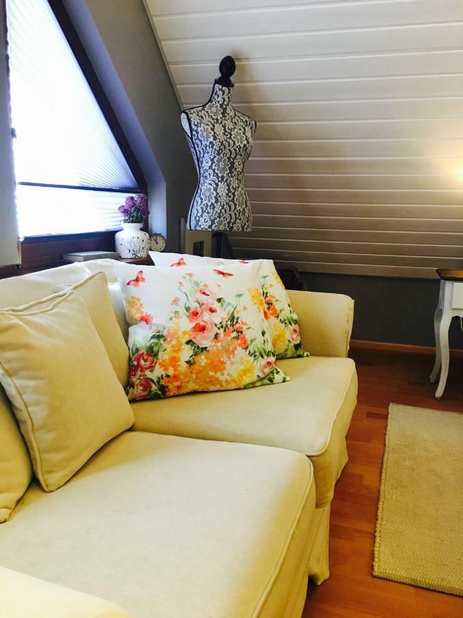 Gaestehaus Sellemols Ferienhaus Winzer Heuchelheim-Klingen Bagian luar foto